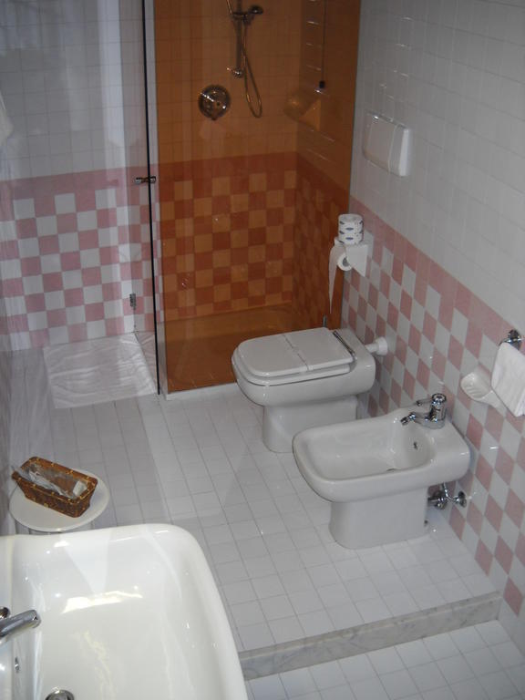 Hotel Faccioli Valeggio sul Mincio Quarto foto