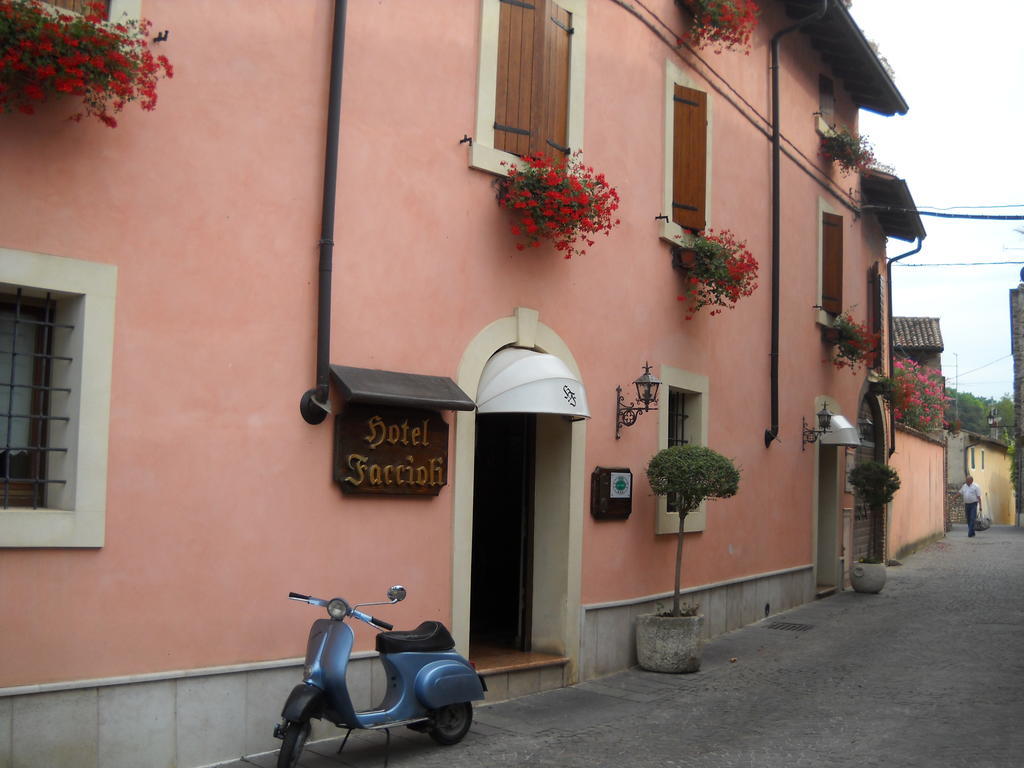 Hotel Faccioli Valeggio sul Mincio Exterior foto